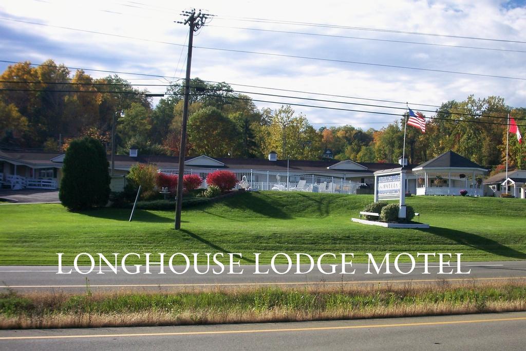 Longhouse Lodge Motel Watkins Glen Exterior photo